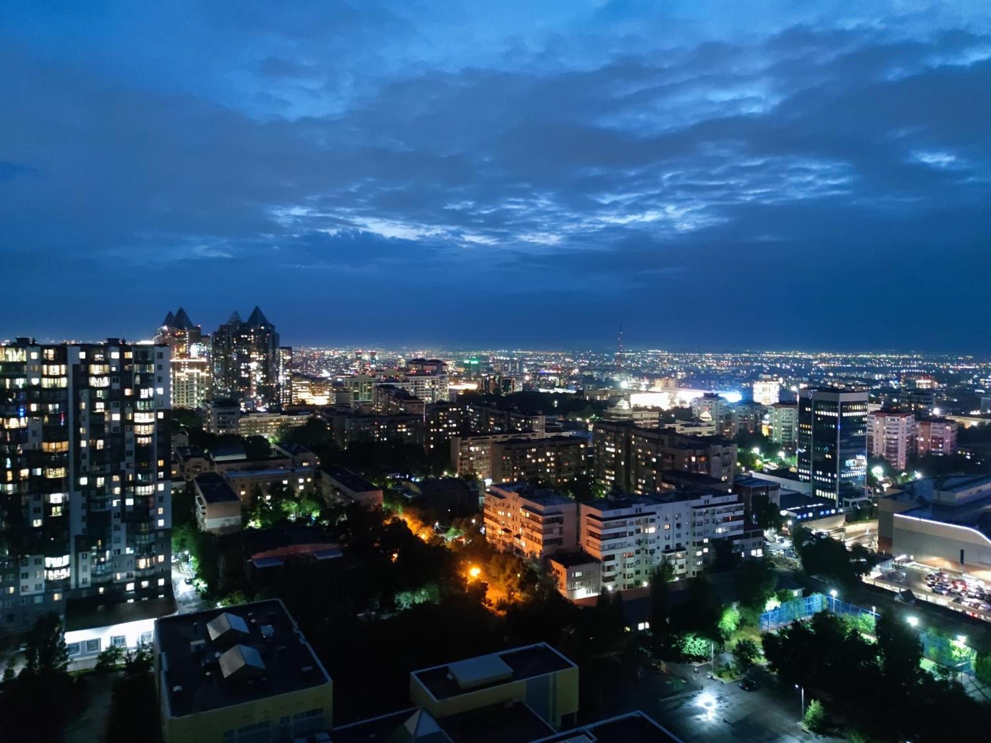 самал де люкс Apartment Almaty